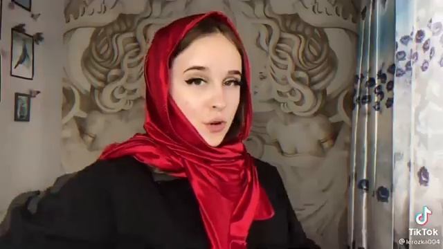 Муж уехал на работу ну а мне любви охота