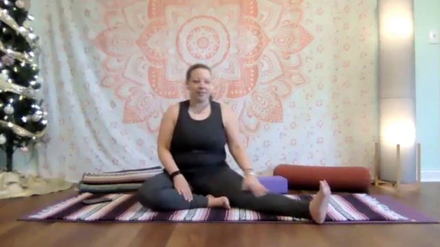 Yin Yoga with Props смотреть онлайн