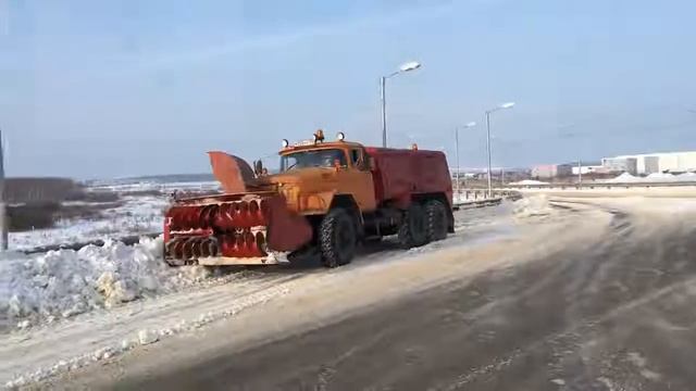 Снегоуборочная машина ЗИЛ 131 смотреть онлайн