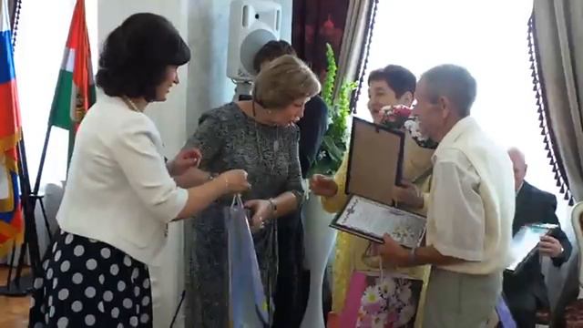 Поздравление калужских семей во Дворце торжеств смотреть онлайн