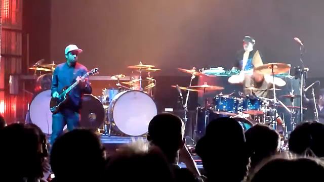 Chino Moreno, Abe Cunningham смотреть онлайн