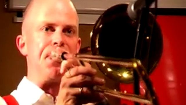 Trad. Old Merry Tale Jazzband "Hiawatha Rag" смотреть онлайн