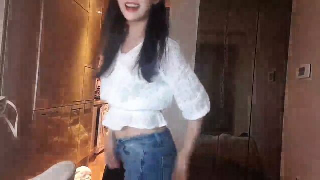 오줌 쌌다 pee on pants смотреть онлайн