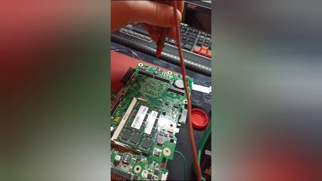 130в на плате ноутбука Феномен или глюк ? смотреть онлайн