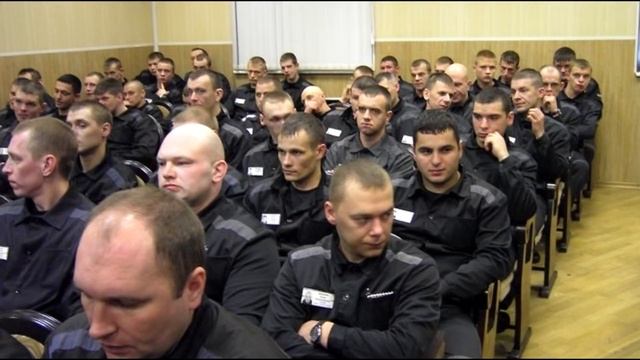 Когда страна тюрьма. Мужики и бабы. (16+) смотреть онлайн