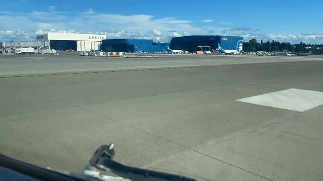 Approach into Seattle Tacoma airport смотреть онлайн