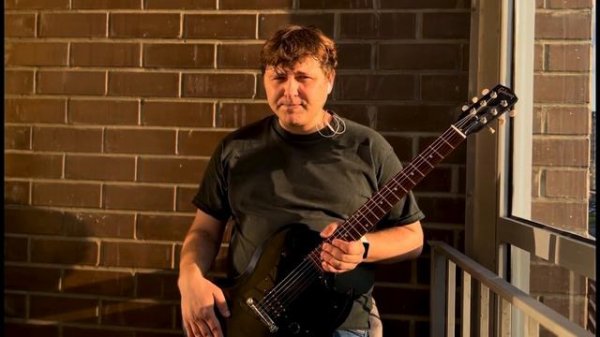 Обзор доступного Gibson SG Melody Maker 2011