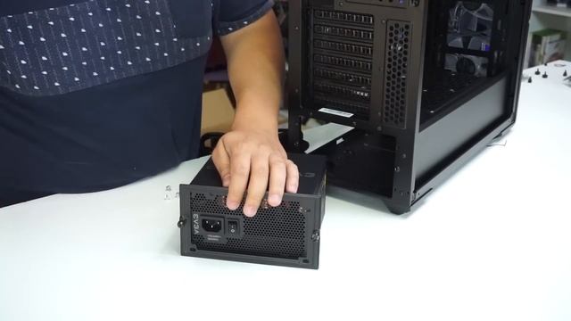 Ensamblando PC Para Diseño Con Gabinete MasterBox K500