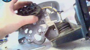 #3. Разборка бокового зеркала Hyundai Getz