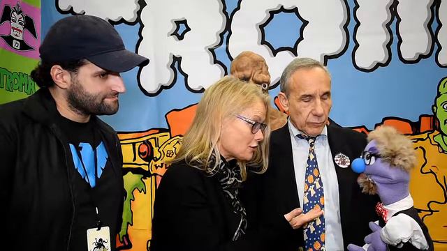 That time Lloyd Kaufman of Troma talked to a puppet at Stan Lee's Los Angeles Comic Con 2016. смотреть онлайн