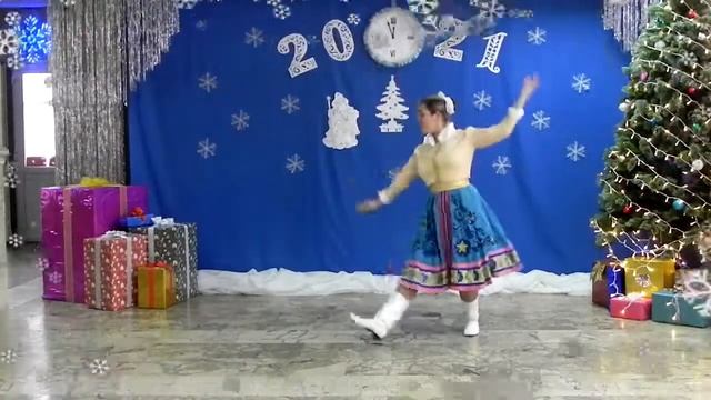 Новогоднее поздравление "Ах, снег, снежок". Часть 3. смотреть онлайн