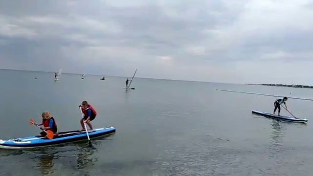 Детский сад на воде. Лёха тренирует малышей. Евпатория смотреть онлайн