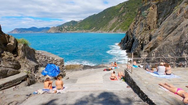 Manarola, Italy Walking Tour - Cinque Terre