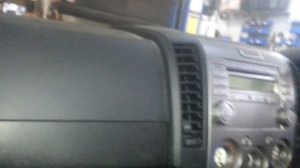 How to remove the radio from a  Ford Ranger Mazda BT50