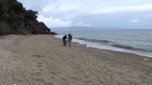 Как можно на море порыбачить без удочек. Удачный вечер с ловлей крупных Мармир.