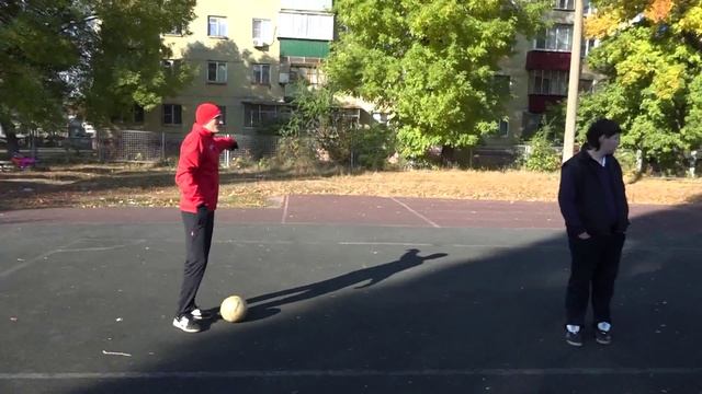 Мастер-класс футболистов «Металлурга» для учеников 48 липецкой школы смотреть онлайн