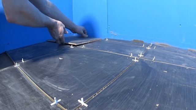 укладка плитки с уклоном к трапу смотреть онлайн