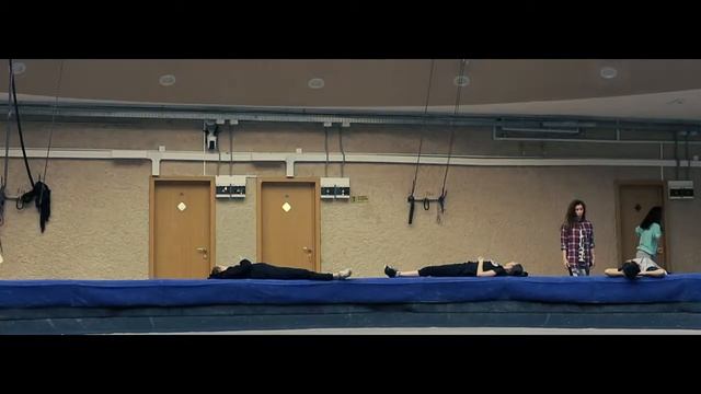Один день из жизни артиста цирка смотреть онлайн