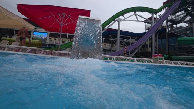 аквапарк Лазаревский №1 - отдых в Лазаревское, Сочи июль 2022.mp4 смотреть онлайн