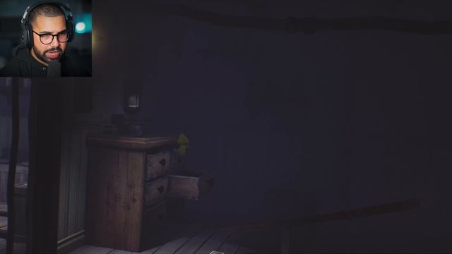 THE BEGINNING OF SOMETHING STRANGE | Little Nightmares - Part 1 смотреть онлайн