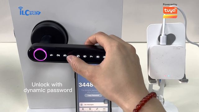 tuya smart lock A201 -Tutorial for connecting to the App смотреть онлайн