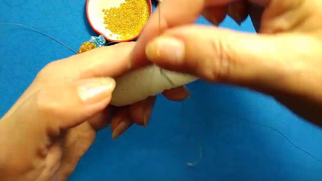 Как начать бисерную сетку для браслета на 4 нити . #браслетсвоимируками Beaded mesh for bracelet смотреть онлайн