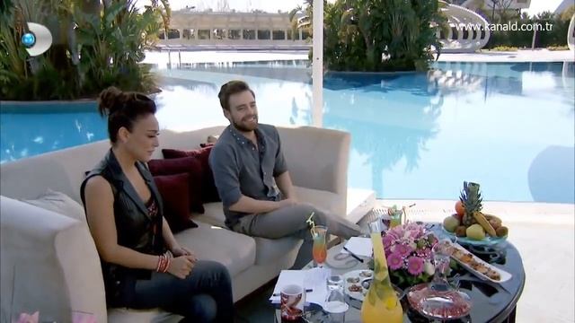 Ahmet Aslan - Bahçede Yeşil Çınar Performansı смотреть онлайн