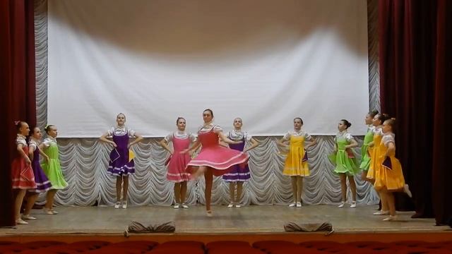 1504 Ансамбль танца Грёзы г Тверь танец ПОСЕЮ ЛЕБЕДУ смотреть онлайн