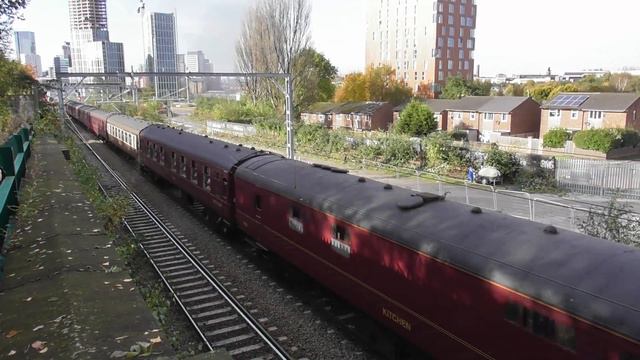45627 'Sierra Leone' attacks Miles Platting on the Buxton Spa Express смотреть онлайн