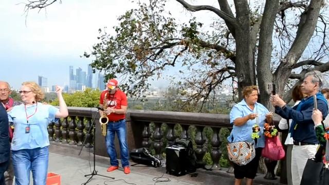 Уличные музыканты в Москве. смотреть онлайн