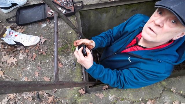 Od spodu Dacia Duster 2022 1.3 TCe (H5H)! Wymiana oleju silnikowego krok po kroku, PŁUKANIE silnika смотреть онлайн