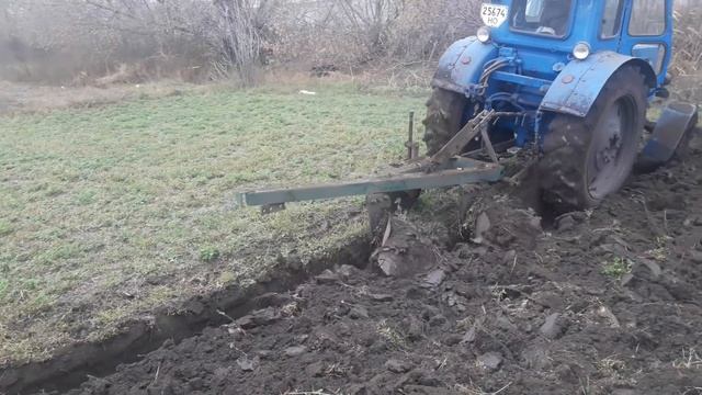 Трактор Т-40АМ Плуг ПЛН 3-35 (Два корпуса) смотреть онлайн