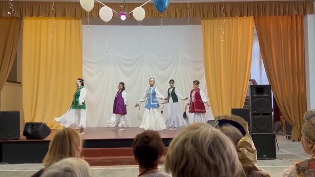 Якутский танец. Группа "Сардаана". Калининград смотреть онлайн