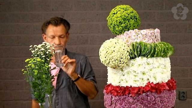 Delicious Flower Cake by Carel Schenk (Floral Design Demo!) смотреть онлайн
