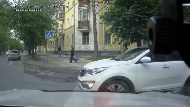 Врезалась в дерево смотреть онлайн