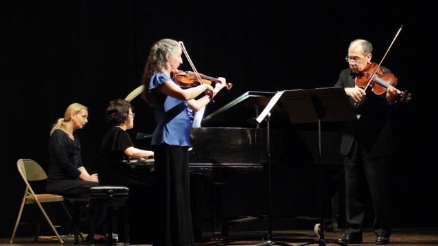 Mozart Trio for clarinet (or violin), viola & piano in E flat, K 498, I. Andante смотреть онлайн
