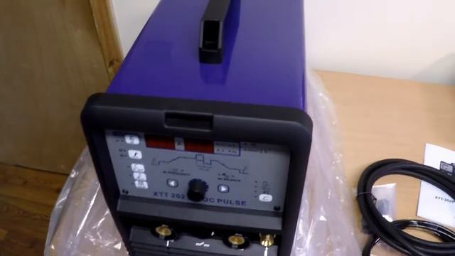 Parweld XTT 202 AC DC TIG Inverter 230v - Unboxing