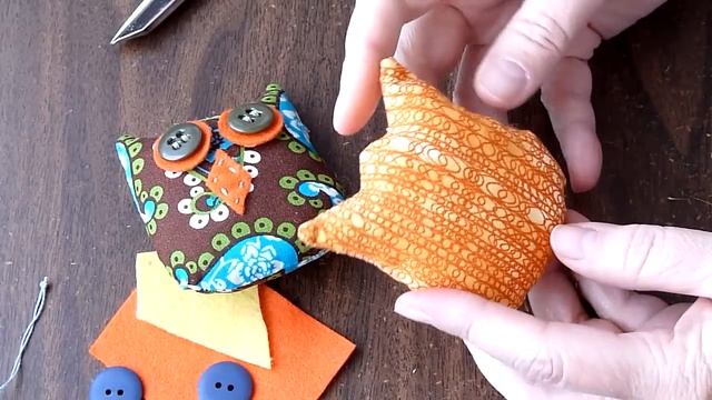 How to Sew a Homemade Owl Pincushion - DIY Scrap Fabric Project смотреть онлайн