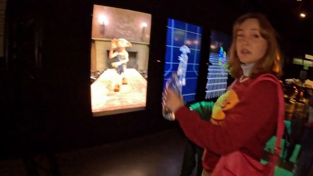 Exploring Stars Hollow! Warner Brothers "Holidays Made Here" Studio Tour Vlog смотреть онлайн