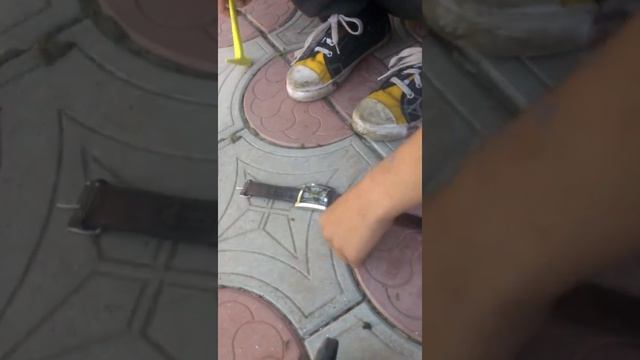 Разбиваем часы смотреть онлайн