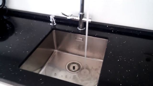 Работа сололифта на кухне (1) смотреть онлайн