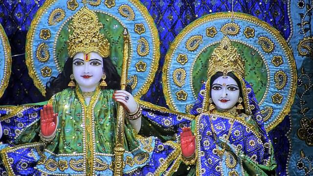 Mangal Arati Darshan Sri Sri Radha Rasbihari Temple 14th Sept 2020 Live from ISKCON Juhu, Mumbai смотреть онлайн