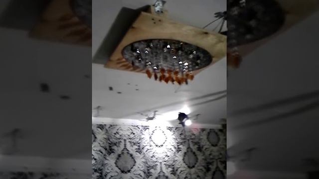 люстра в натяжном потолке смотреть онлайн
