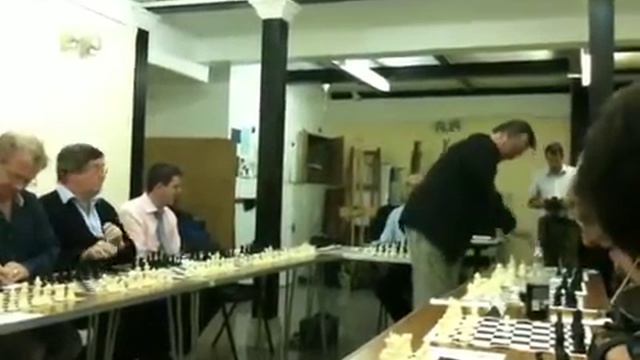 Chess simultaneous смотреть онлайн