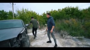 МЫ ПОПАЛИ В ДТП С ТРАКТОРОМ МАНЬЯКА И ПЕРЕВЕРНУЛИСЬ. ОН РАЗБИЛ МАШИНУ