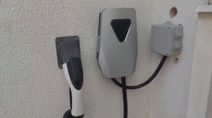 Зарядка электромобиля. Зарядные станции в моем гараже.