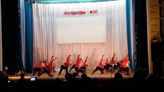 Стилизованный казахский танец смотреть онлайн