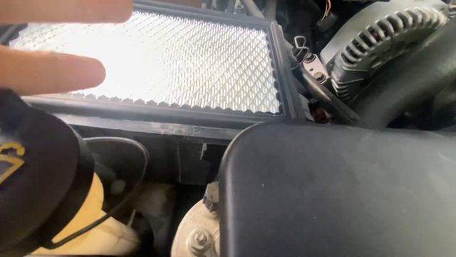 Como Cambiar El Filtro Del Aire En Cualquier Carro(Ford Explorer 2002) смотреть онлайн