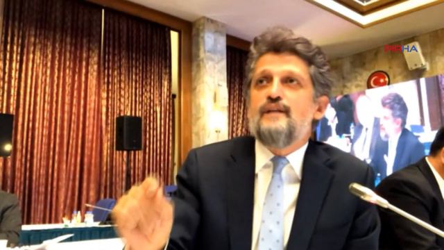 Paylan: Üniversitelerdeki yüzlerce polisle mi özgür bireyler yetiştireceksiniz? смотреть онлайн
