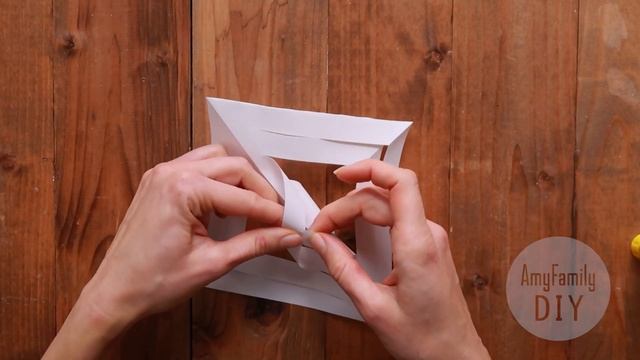 Большая объемная снежинка очень просто! 3 листика А4, ножницы и клей карандаш. Вариант 1 смотреть онлайн